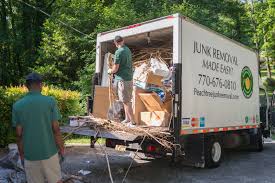 Best Retail Junk Removal  in Claymont, DE